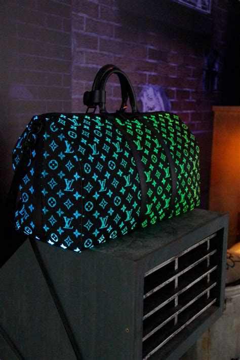 louis vuitton hase|louis vuitton light up.